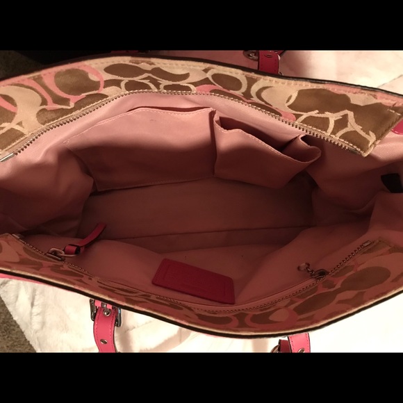 Genuine Coach Purse - Picture 2 of 4